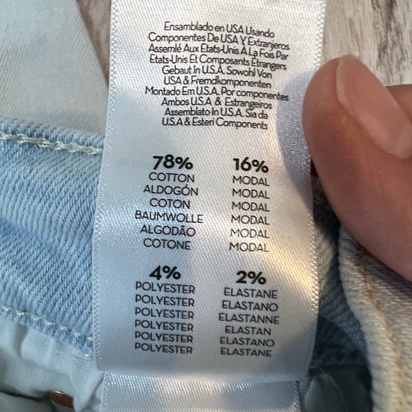 MOTHER The Pixie Tomcat Ankle Jeans in the "Pina Colada Paradise" Size 26 - Picture 14 of 15